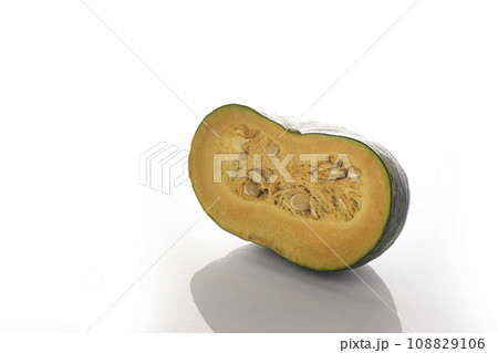 かぼちゃ 白背景 108829106