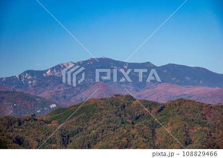 秋の昇仙峡羅漢寺山 弥三郎岳からの絶景 金峰山 秋の昇仙峡羅漢寺山 弥三郎岳からの絶景 金峰山 108829466