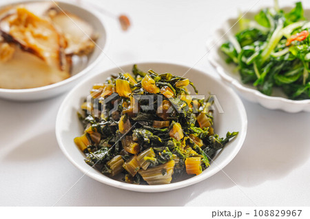 大根葉の炒め物 大根葉の炒め物 108829967