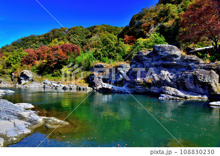 埼玉県 秋の長瀞渓谷の風景 埼玉県 秋の長瀞渓谷の風景 108830230