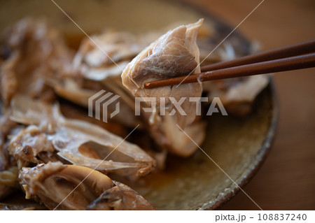 真鯛の兜煮 108837240