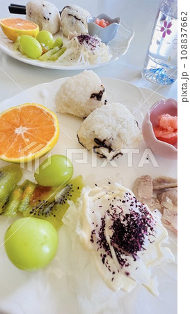 ヘルシー、ワンプレ－ト朝食 108837662