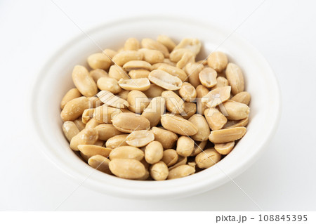 ピーナッツ　物撮り 108845395