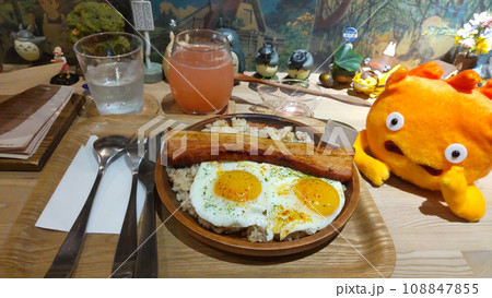 ベーコンエッグ・ピラフ(スタミナ飯) ベーコンエッグ・ピラフ(スタミナ飯) 108847855