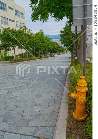 函館の坂 海への坂道 函館の坂 海への坂道 108848834