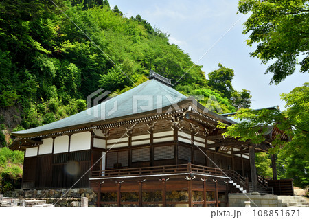 応頂山勝尾寺(二階堂)　【大阪府箕面市勝尾寺】 108851671