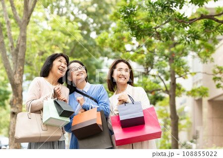 ショッピング セール 買い物 シニア ショッピング セール 買い物 シニア 108855022