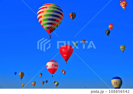 【佐賀県】佐賀インターナショナルバルーンフェスタの一斉離陸 108856542