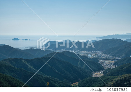 ツヅラト峠からの眺望 【三重県紀北町紀伊長島区】 ツヅラト峠からの眺望 【三重県紀北町紀伊長島区】 108857982