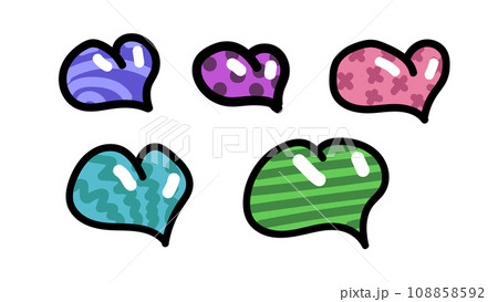 Hand drawing heart doodle. 108858592