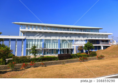 【佐賀県】晴天の佐野常民と三重津海軍所跡の歴史館 108859290