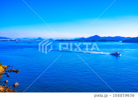 瀬戸大橋と瀬戸内海 瀬戸大橋と瀬戸内海 108859636