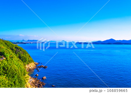 瀬戸大橋と瀬戸内海 瀬戸大橋と瀬戸内海 108859665