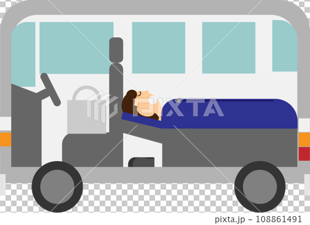 車中泊で車の中で寝袋を使って睡眠をとっている人 108861491