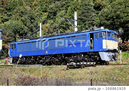 汽笛よ響け!!往時の雄姿を今に伝える…峠のシェルパ・EF63電気機関車【単機】 108861920