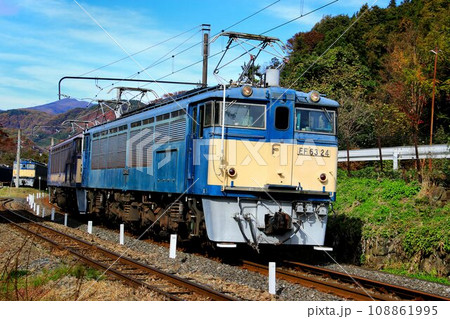汽笛よ響け!!往時の雄姿を今に伝える…峠のシェルパ・EF63電気機関車【重連運転】 汽笛よ響け!!往時の雄姿を今に伝える…峠のシェルパ・EF63電気機関車【重連運転】 108861995