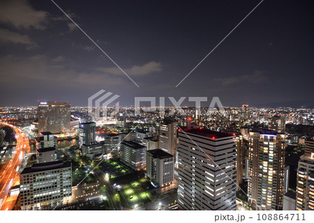 福岡タワーから見た福岡市中心部の夜景 福岡タワーから見た福岡市中心部の夜景 108864711