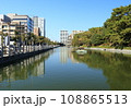 堀のある風景 108865513