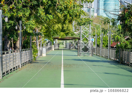 Green sky walk connects between Lumpini Park and Benchakitti Park. This is total distance 1.3 km and  is builded in heart of Bangkok city. 108866822