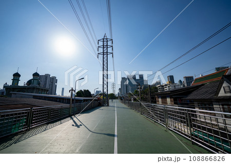 Green sky walk connects between Lumpini Park and Benchakitti Park. This is total distance 1.3 km and is builded in heart of Bangkok city. Green sky walk connects between Lumpini Park and Benchakitti Park. This is total distance 1.3 km and is builded in heart of Bangkok city. 108866826