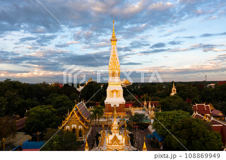 Phra That Phanom, a respectful of Nakhon Phanom People to Gold pagoda, settle in the center of the temple. 108869949