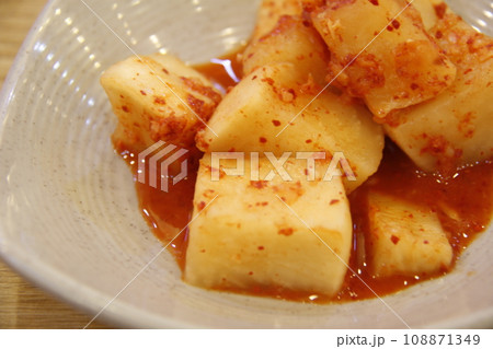 korean gimchi korean gimchi 108871349