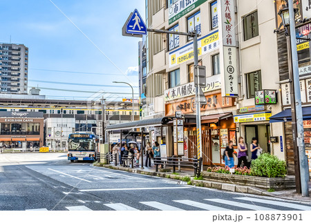 千葉県市川市の都市風景 本八幡駅 千葉県市川市の都市風景 本八幡駅 108873901