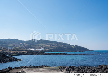 Seascape nature scenery in Jeju Island, Korea 108875498
