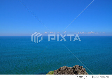 角田岬から日本海を望む(新潟県) 角田岬から日本海を望む(新潟県) 108876026