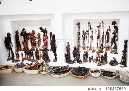 Tribal african wooden fugure used traditional ceremonies. 108877640