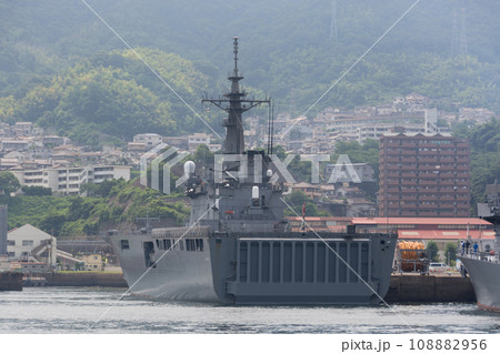 海上自衛隊輸送艦しもきた 108882956