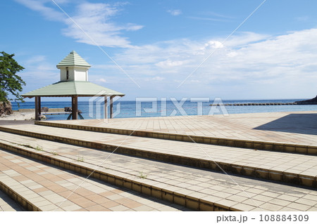 隠岐の島町塩浜海水浴場の景色 108884309