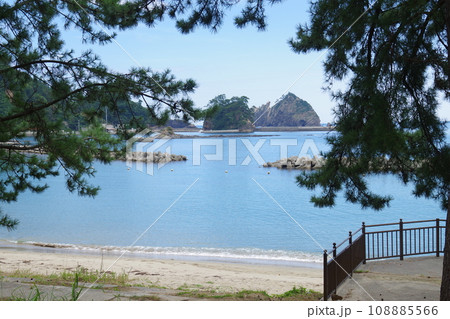 隠岐の島町布施漁港春日の浜の景色 隠岐の島町布施漁港春日の浜の景色 108885566