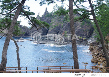 隠岐の島町布施浄土が浦の景色 108885580