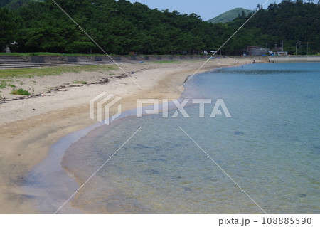 隠岐の島町中村海水浴場の景色 108885590