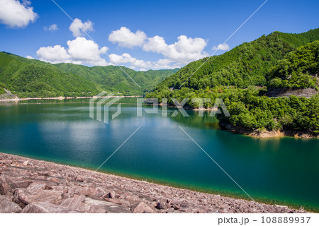 東仙狭金山湖（岩屋ダム） 108889937