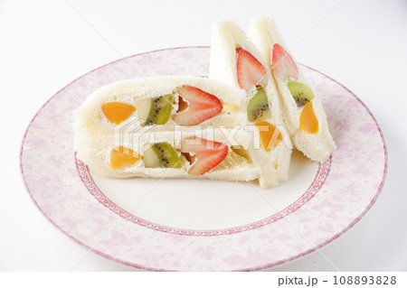 フルーツサンドイッチ 108893828