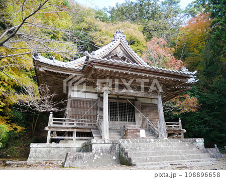鳳来寺山の鎮守堂（愛知：新城） 108896658