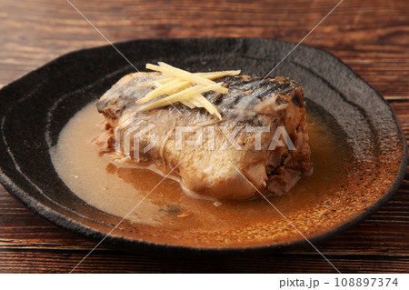 鯖の味噌煮 108897374