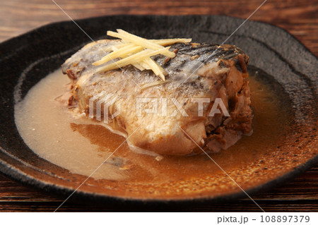 鯖の味噌煮 108897379