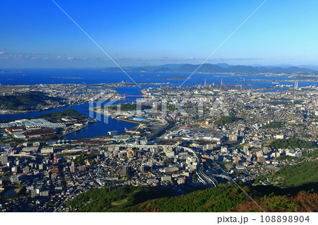 【福岡県】皿倉山展望台からみた北九州 108898904