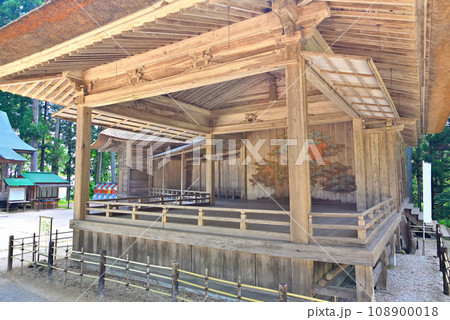 東北・平泉・関山の中尊寺、境内の北側にある白山神社の能舞台、貴重な近世の遺構・岩手県平泉町(2) 東北・平泉・関山の中尊寺、境内の北側にある白山神社の能舞台、貴重な近世の遺構・岩手県平泉町(2) 108900018