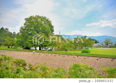 東北・平泉・毛越寺庭園に隣接する、浄土の風が吹く阿弥陀の寺、観自在王院跡・岩手県平泉町 東北・平泉・毛越寺庭園に隣接する、浄土の風が吹く阿弥陀の寺、観自在王院跡・岩手県平泉町 108901331