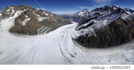 Mount Cook - Tasman Glacier - New Zealand 108902095
