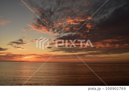 上ノ国町の夕暮れ時の景色 上ノ国町の夕暮れ時の景色 108902769