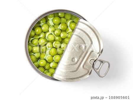 Green peas in a can top view 108905601
