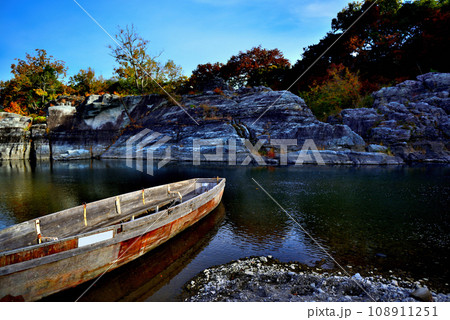 埼玉県 秋の長瀞渓谷の風景 埼玉県 秋の長瀞渓谷の風景 108911251
