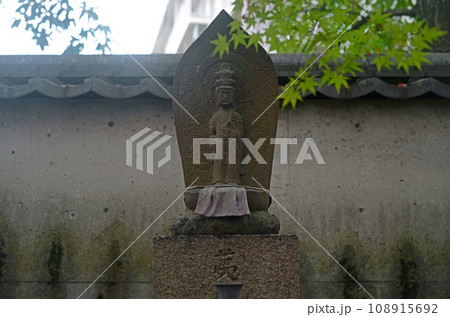 伊丹昆陽寺観音菩薩石像-6 108915692