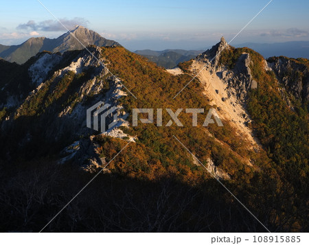 秋の甲斐駒ヶ岳　地蔵岳 108915885