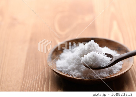 粗塩の海塩 108923212